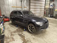 BMW E91 330xd -08