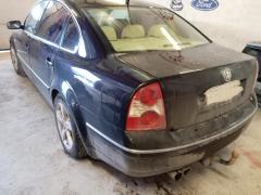 Volkswagen Passat 1.8 T 20Vsedan -04