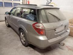 Subaru Legacy 2.0 D AWD farm. -09