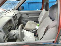 Nissan King Cab D22 4x4 2,5D -00