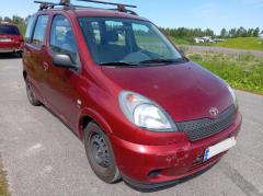 Toyota Yaris Verso 1.5 -01