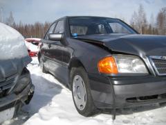 Mercedes-Benz C 180 200D sedan