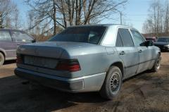 Mercedes-Benz124 300Daut.-86 sedan