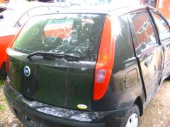 Fiat Punto 1.2i 8V 5/HB