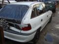 Kuva 3: Opel Astra F 1,8i 16 v comfort 1997