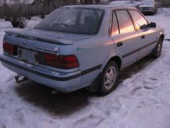 Toyota Carina1,6i -91 sedan 