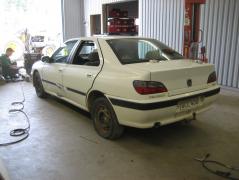 Peugeot 406 2.0 97kW