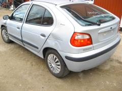Renault Mgane 1.4i 8V 5/HB