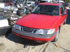 Saab 900