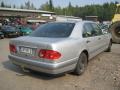 Kuva3: Mercedes-Benz E 200 3.0TD sedan