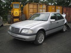 Mercedes-Benz C 180 1.8i sedan 90 kw