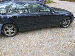 Mercedes-Benz C 203 200 CDi Farm
