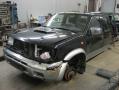 Kuva 3: Nissan King Cab 2,5 TD 4WD 2000