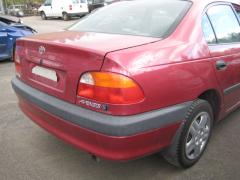 Toyota Avensis 1.6i 16v sedan
