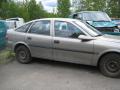 Kuva 3: Opel Vectra B 2.0i16v HB 1998