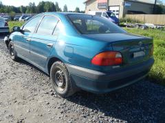 Toyota Avensis 1.6 -98