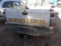 Kuva 3: Nissan King Cab 2,5TD 4x4 -01 2001