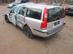 Volvo V70 II 2.4i