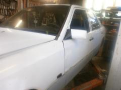 Mercedes-Benz 124 200D -89