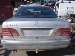 Mercedes-Benz E 290TD sedan -97 