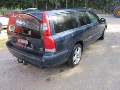 Volvo V70 II 2.4 D5