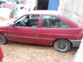 Kuva 3: Ford Escort 1,6i CLX -91 3D  1991