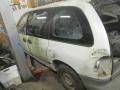 Kuva 4: Chrysler Voyager 5D 2,4i (GS) -99 1999