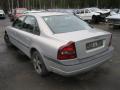 Kuva 4: Volvo S80 2.4 B  2000