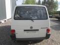 Kuva 4: Volkswagen Caravelle 2,4D lyhyt -95 1995