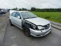 Kuva 4: Toyota Avensis 2.0 VVti -02 2002