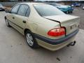 Kuva 4: Toyota Avensis 1.6 VVti sed. -01 2001