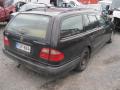 Kuva 4: Mercedes-Benz E 200 290 Td 1998