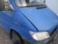 Kuva 4: Mercedes-Benz Sprinter 208CDI lyhyt matala (w901-905) 95-07 2000