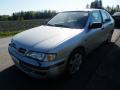 Kuva 4: Nissan Primera 1.6 16V HB -99 1999