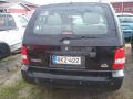 Kuva 4: Kia Carnival LX 2.5 V6 2006