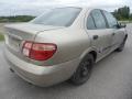 Kuva 4: Nissan Almera 1.5 sed. -02 2002