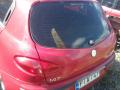 Kuva 4: Alfa Romeo 147 2.0 Bensa hatchback 2004