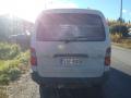 Kuva 4: Toyota Hiace IV 2.5 D-4D 4WD 2003