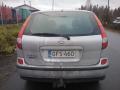 Kuva 4: Nissan Almera Tino 1.8 Bensa 2003