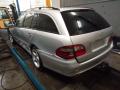 Kuva 4: Mercedes-Benz E 220T CDI (w211) -04 2004