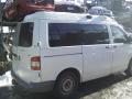 Kuva 4: Volkswagen Transporter Kombi 2,0 TDI lyhyt -11  2011