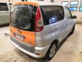 Kuva 4: Toyota Yaris Verso 1.3 VVT-i -00 2000