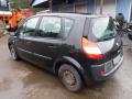 Kuva 4: Renault Scnic 5D MPV 1.6i MT5 2005