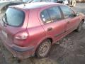 Kuva 4: Nissan Almera (N16) 1.8i -00 Hatchback 2000