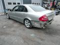 Kuva 4: Mercedes-Benz E 200CDI sedan (w211) -02  2002