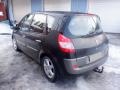 Kuva 4: Renault Scnic 5D MPV 5-H. 1.6i MT5 2004