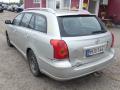 Kuva 4: Toyota Avensis StW (T25) 2.0 D-4D 2005 116hv 2005