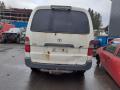 Kuva 4: Toyota Hiace  2.5D-4D 4WD lyhyt -02 2002