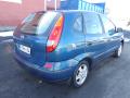 Kuva 4: Nissan Almera Tino (V10) 1.8 2002 114hv 2002