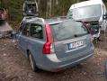 Kuva 4: Volvo V50 Momentum 2011